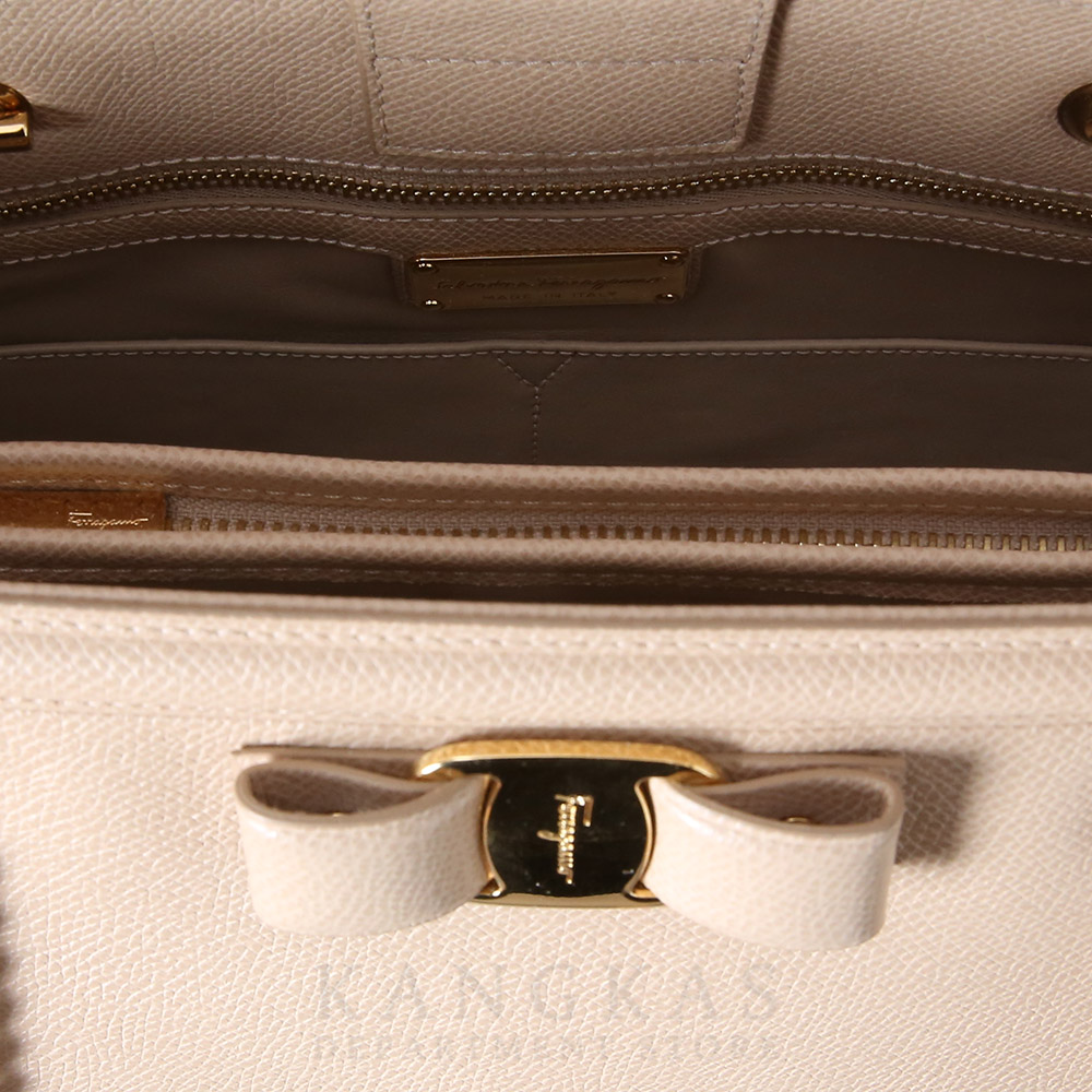 FERRAGAMO(USED)페레가모 바라리본 레더 체인백